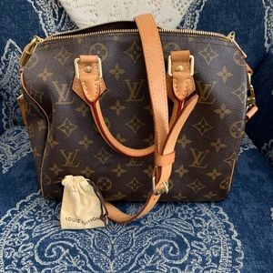 LOUIS VUITTON Speedy Bandouliere with strap